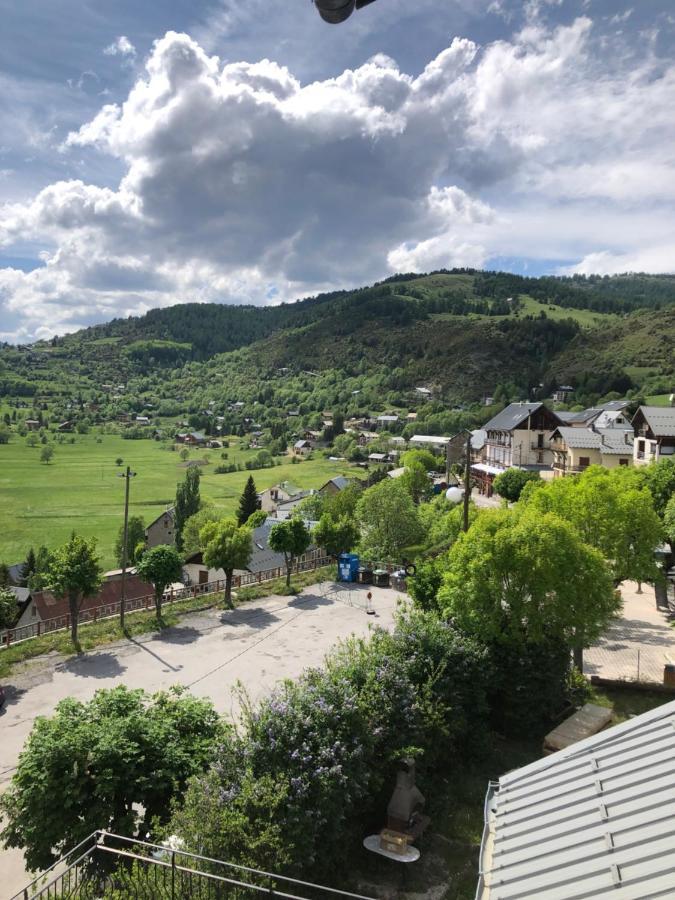 Hotel Genepi بيويل المظهر الخارجي الصورة